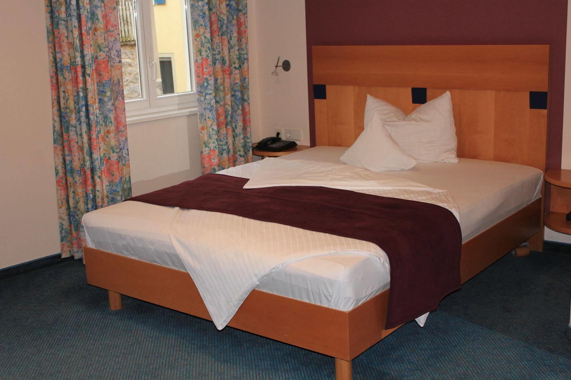 Hotel Kronprinz 4*